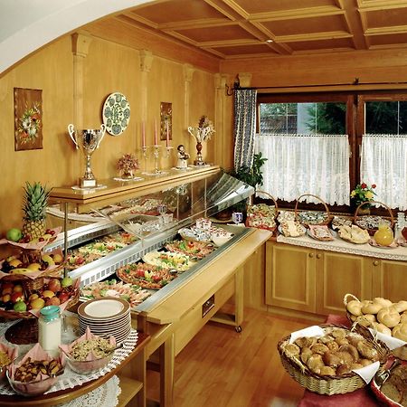 Hotel St. Justina Hof Appiano Sulla Strada Del Vino Εξωτερικό φωτογραφία