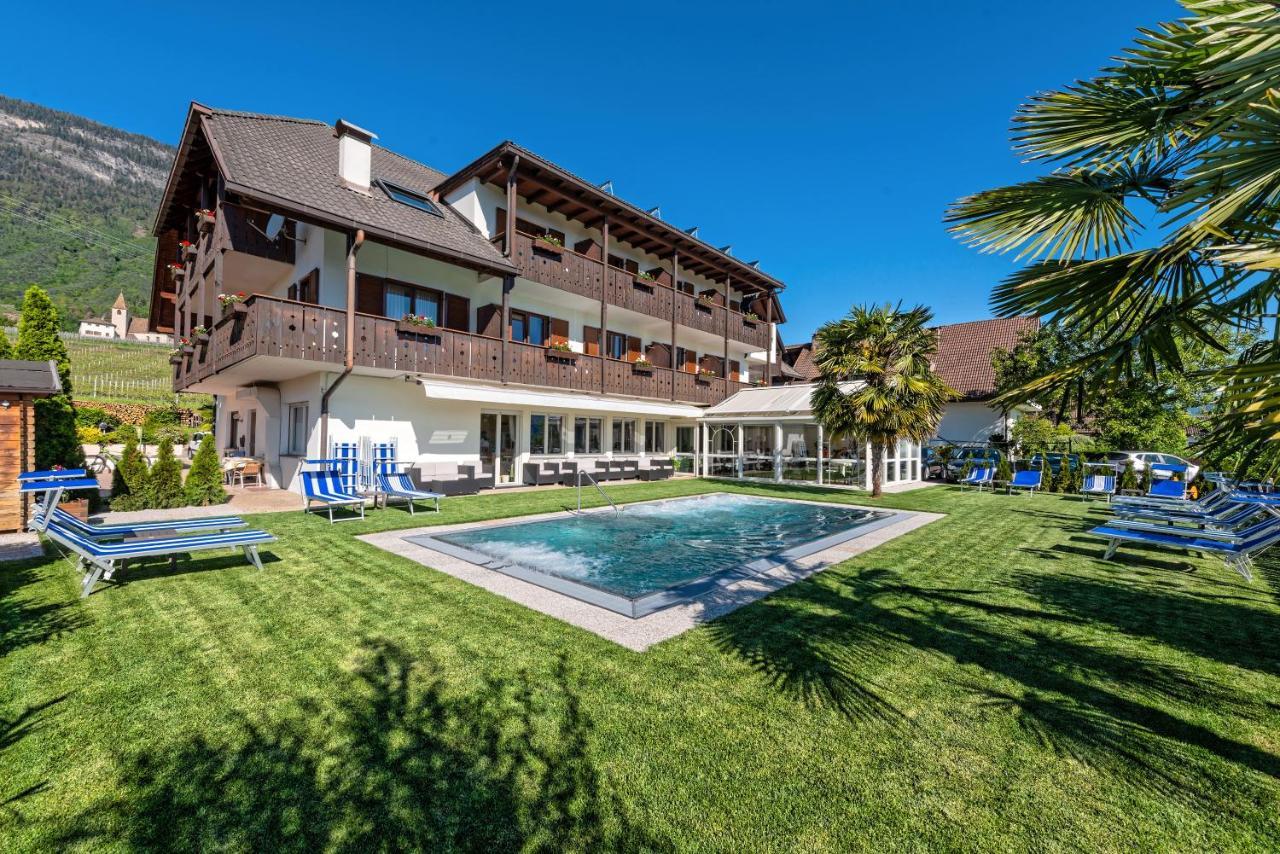 Hotel St. Justina Hof Appiano Sulla Strada Del Vino Εξωτερικό φωτογραφία